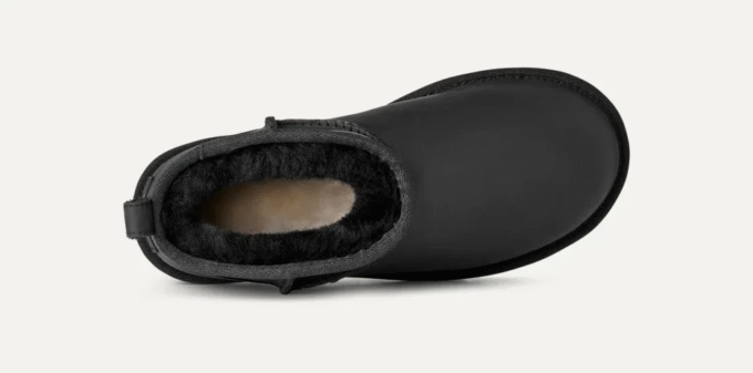 Classic Ultra Mini Leather Classic Ultra Mini Leather